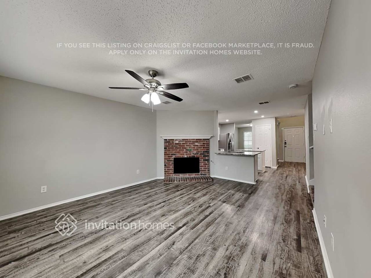 1013 Manassas Dr - Photo 5 of 21