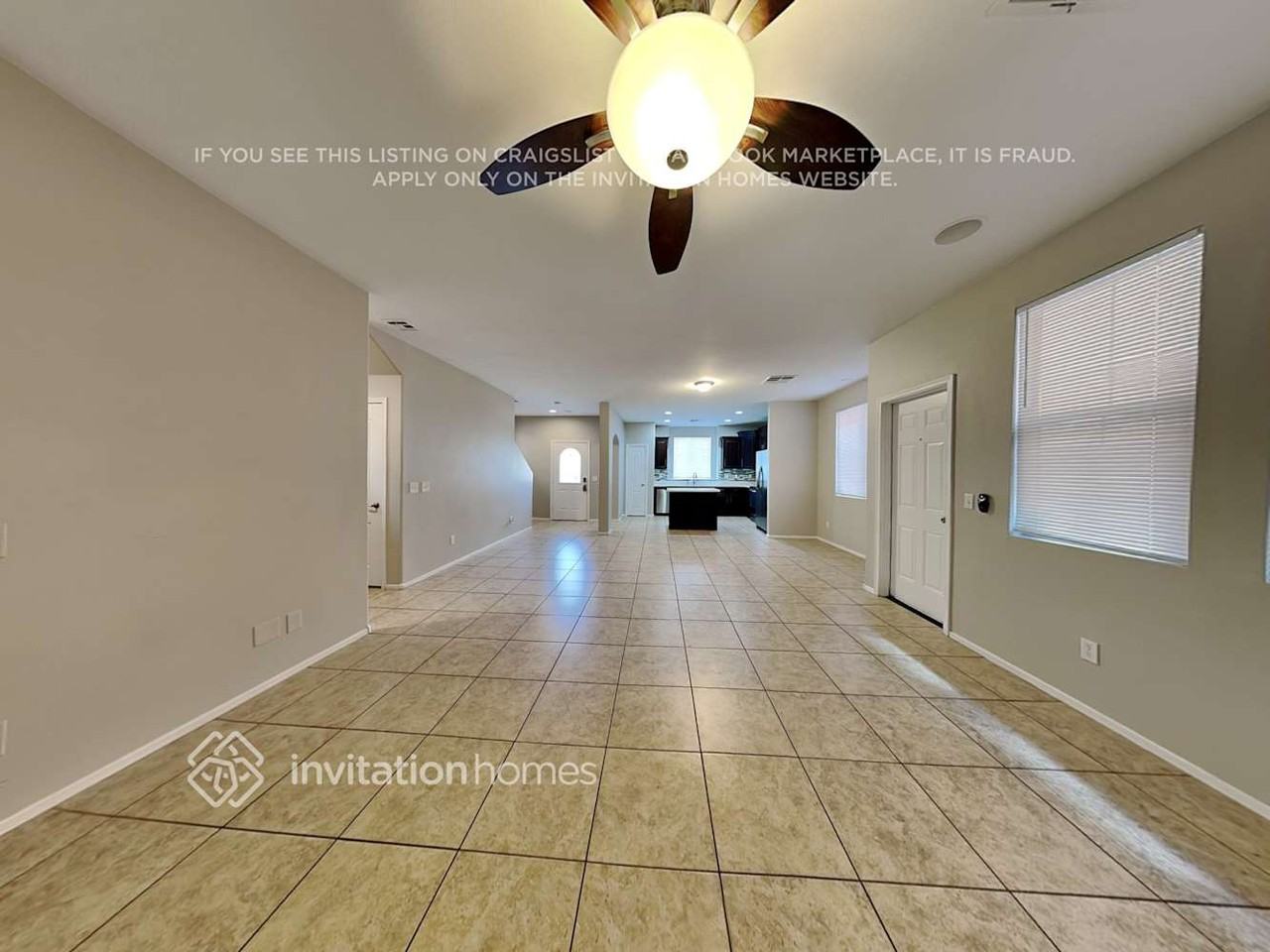 3765 E Kerry Ln - Photo 4 of 20