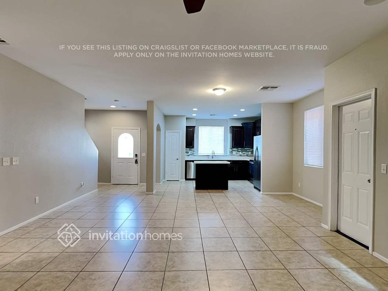 3765 E Kerry Ln - Photo 6 of 20