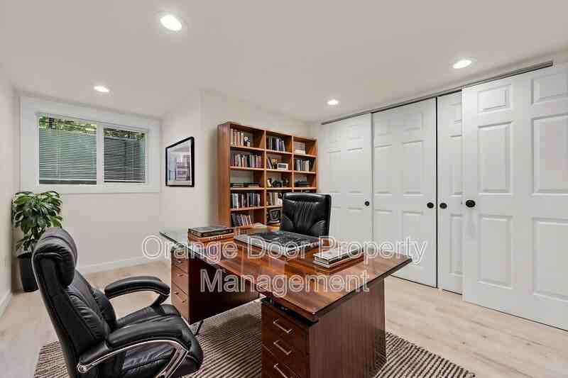 7727 Jones Ave Nw - Photo 4 of 32
