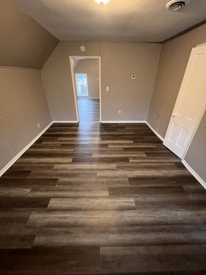 272 Vermont St - Photo 3 of 12