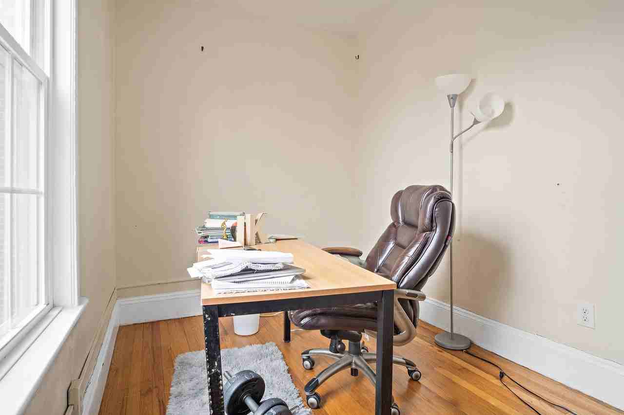 855 Huntington Ave #2 - Photo 6 of 19