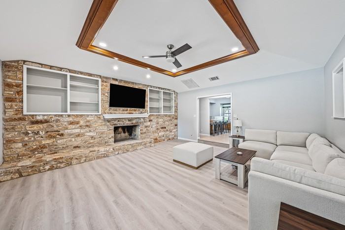 2104 Mayfield Dr - Photo 3 of 30