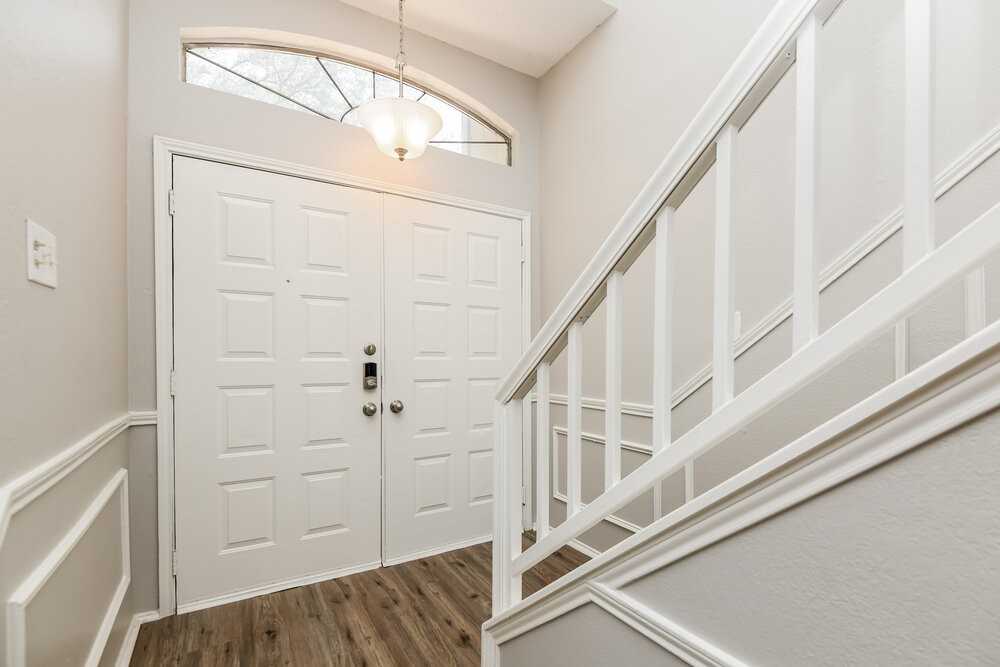 5016 Santa Fe Ct - Photo 4 of 17