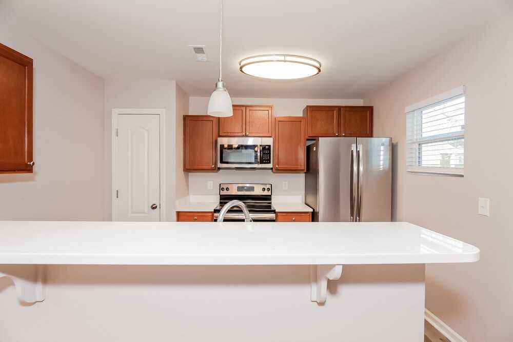 204 Ravenridge Ct - Photo 7 of 17