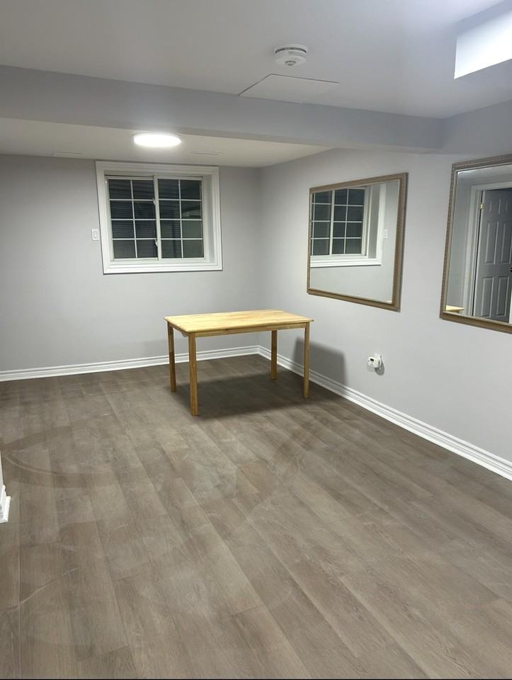 4142 Dursley Cres - Photo 3 of 10