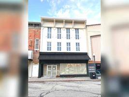 featured image of 123 3rd St #1