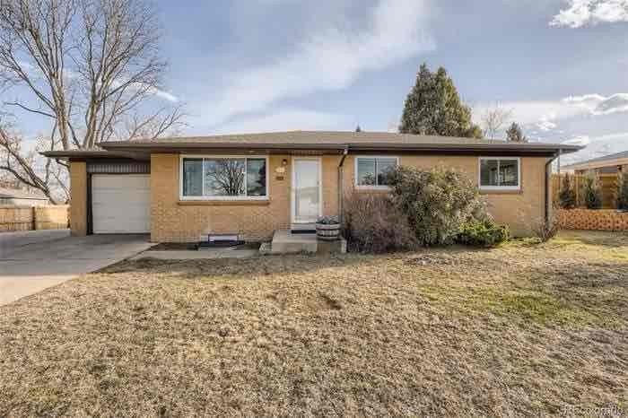 3378 W Saratoga Ave - Photo 5 of 10