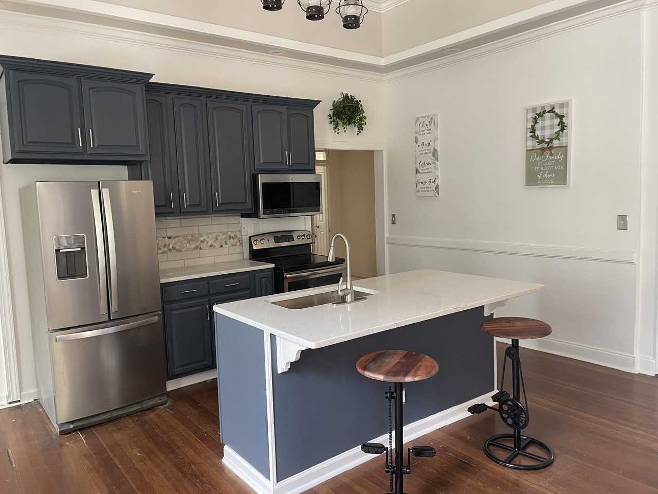 533 Harrold Ave #NA - Photo 2 of 19