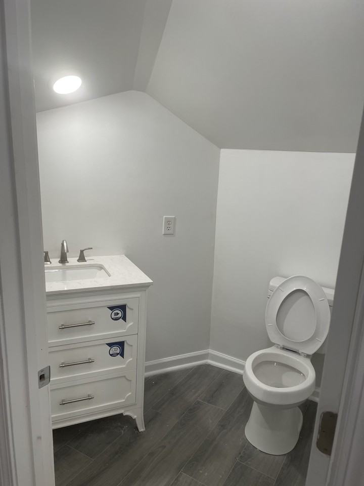 533 Harrold Ave #NA - Photo 3 of 19