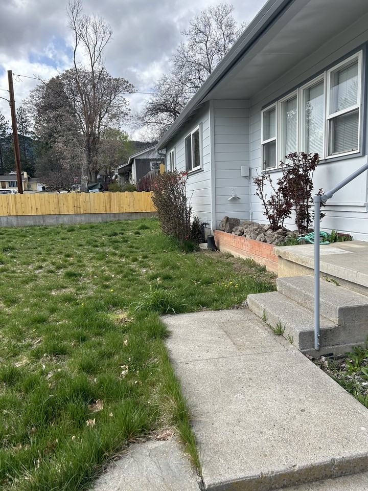 918 Knapp St #NA - Photo 2 of 18