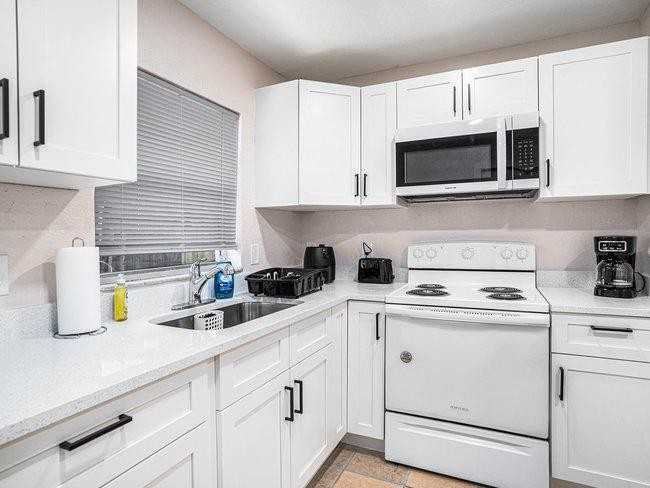 N Lantana Ave - Photo 3 of 6