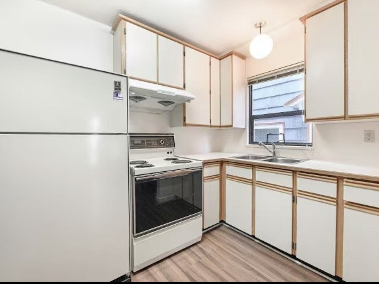 4674 West 11th Avenue #4674 - Photo 5 of 7