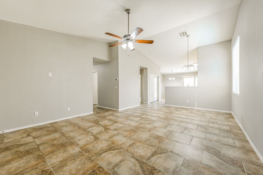 9238 W Potter Dr - Photo 3 of 16