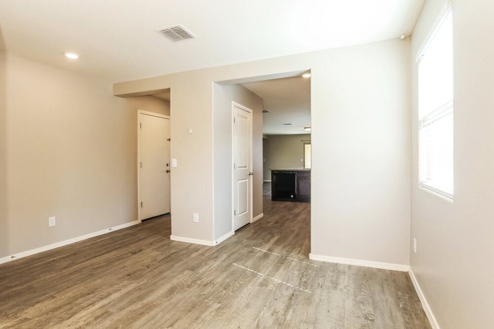 25422 W La Mont Ave - Photo 6 of 16