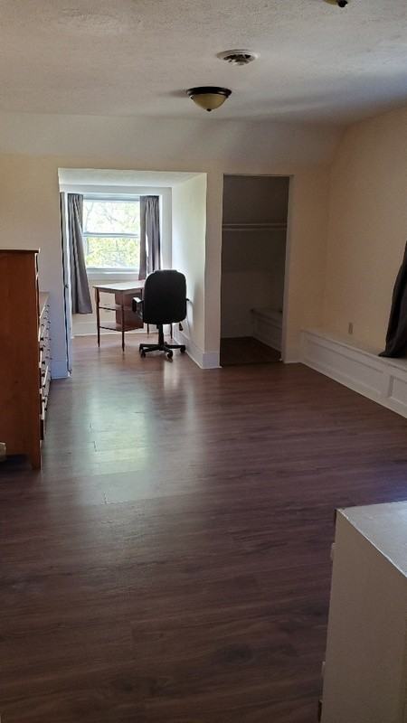 1113 E Genesee St - Photo 5 of 10