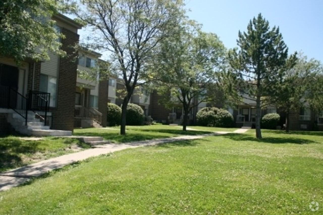 Clovertree Apartments - Photo 3 of 26