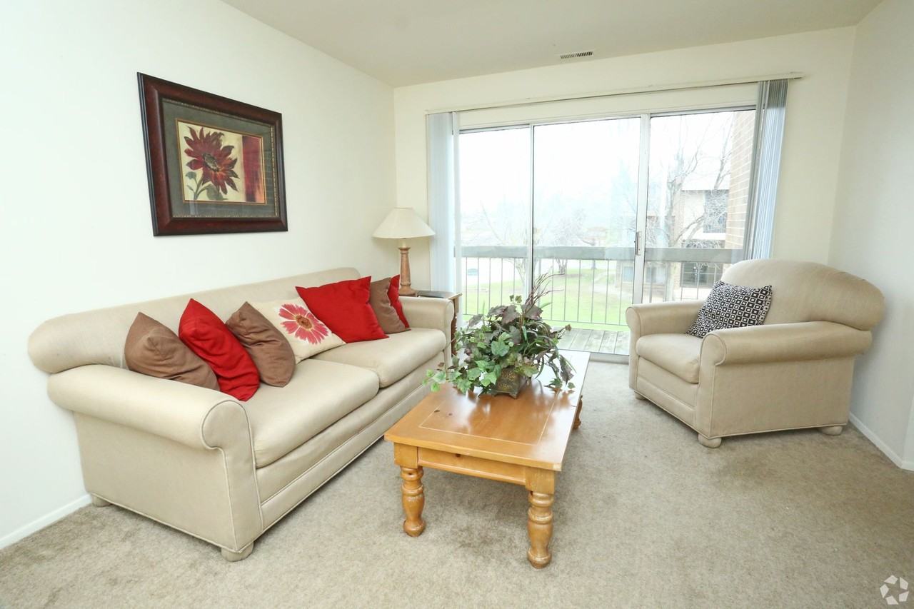 Clovertree Apartments - Photo 7 of 26