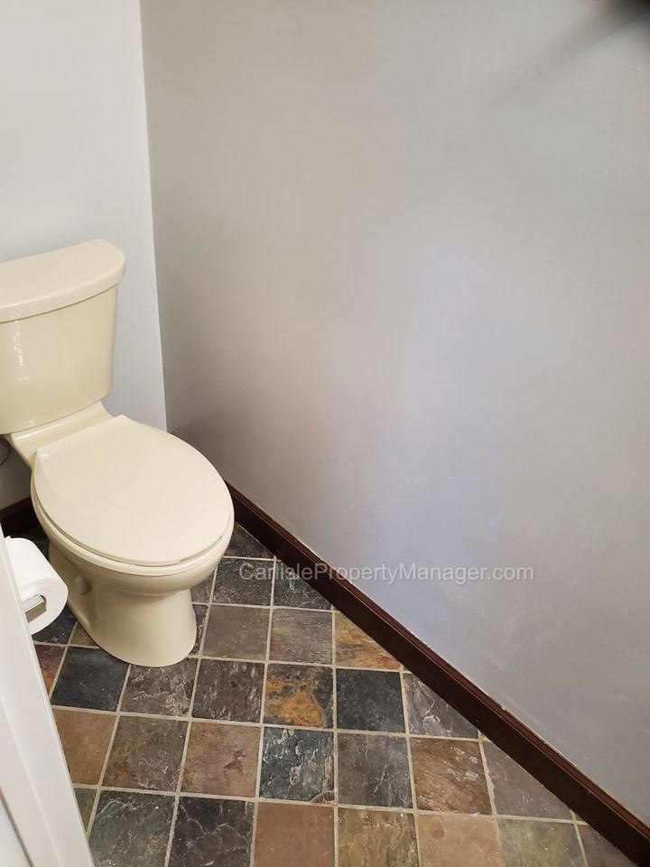 629 Hamilton St - Photo 3 of 17