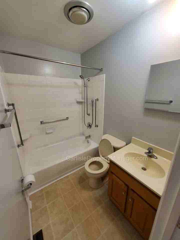 629 Hamilton St - Photo 7 of 17