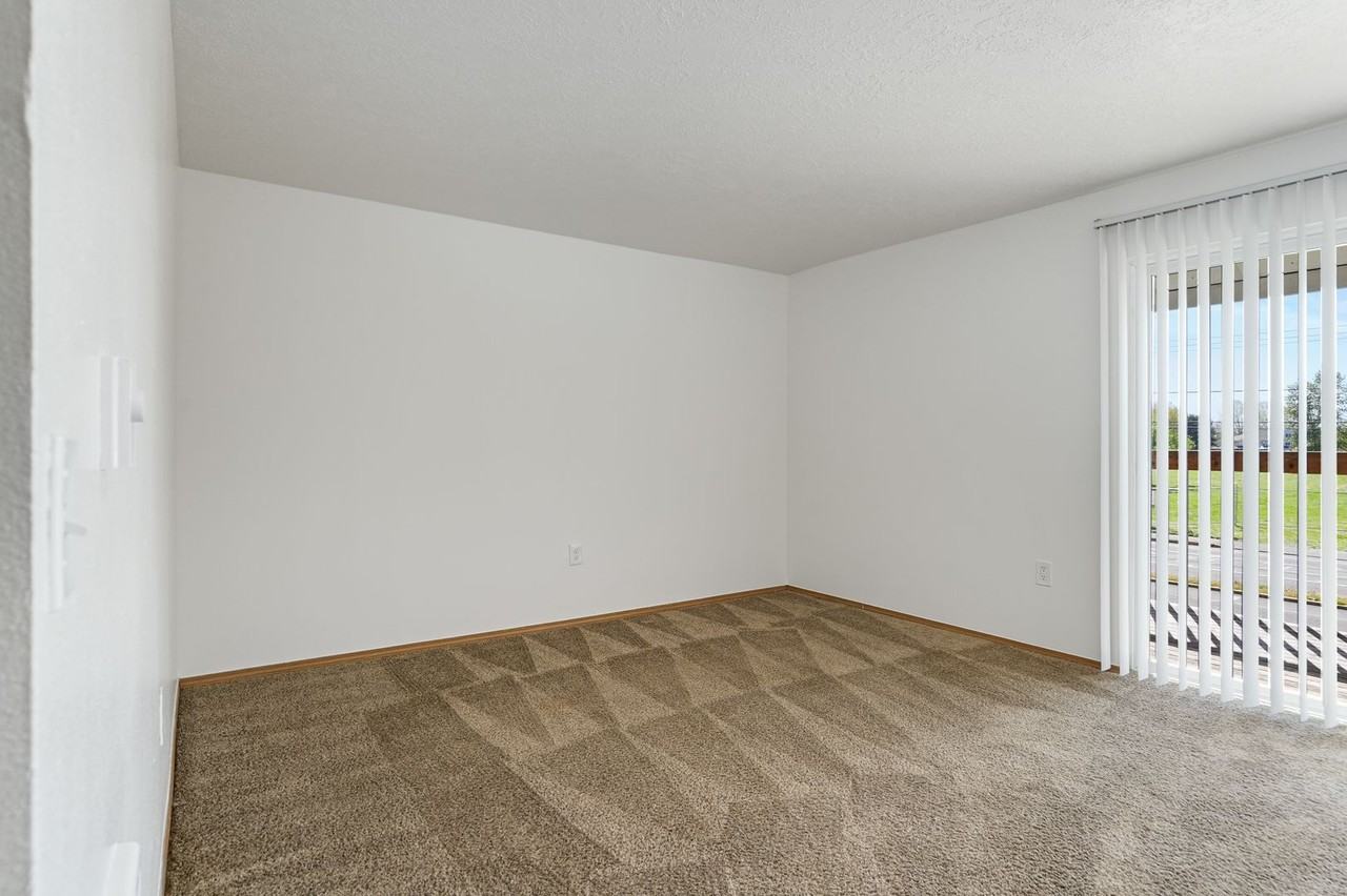 Redwood & Waverly Square Apartment Homes - Photo 5 of 50