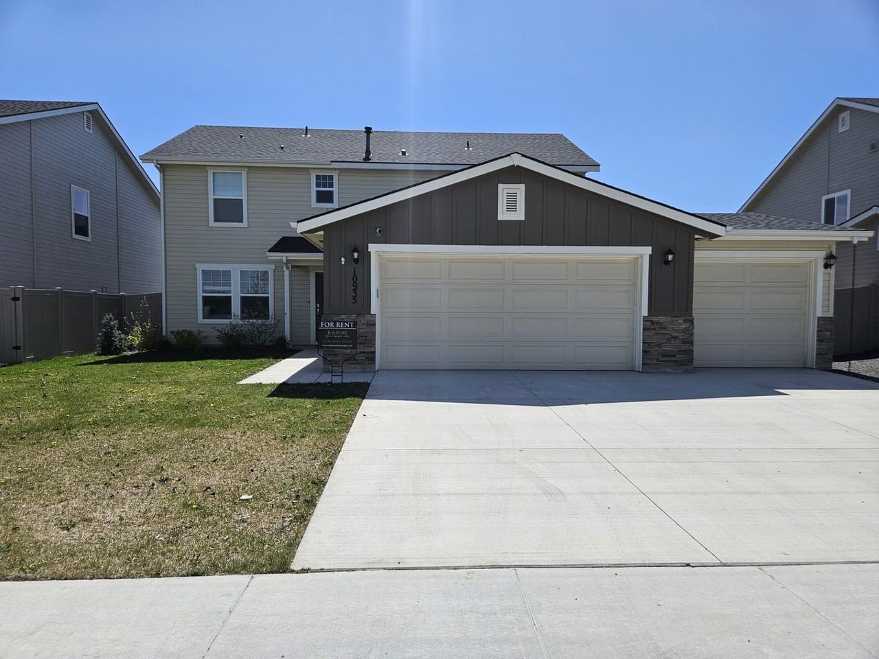 10935 Parachute Ct - Photo 2 of 48