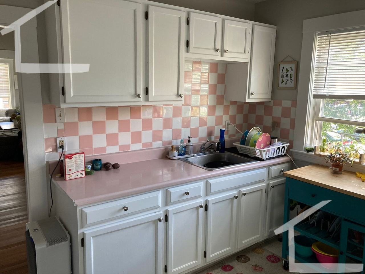 8 Woodside Ave - Photo 7 of 16