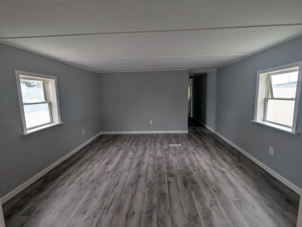 611 W Matthew St - Photo 4 of 13