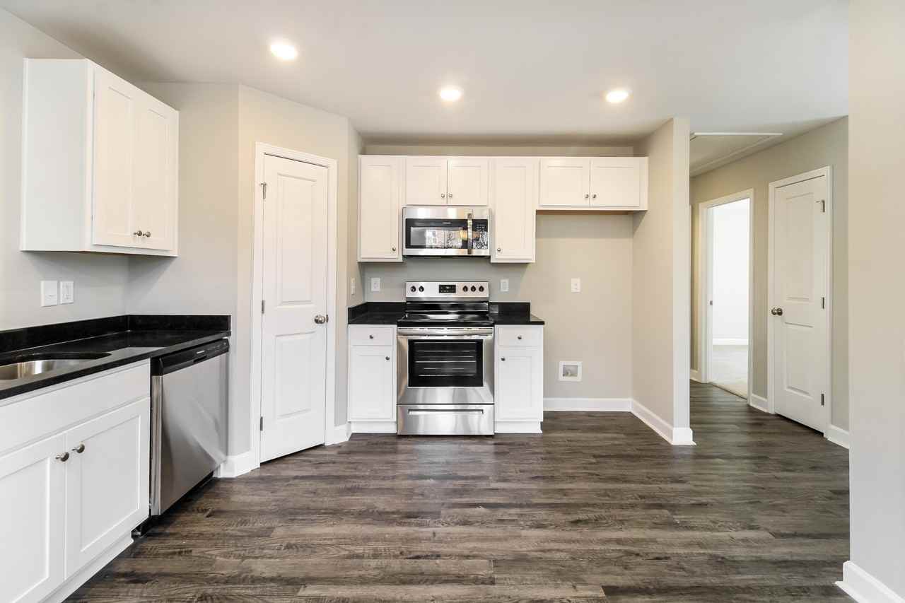 1230 1230 Kenly St - Photo 6 of 16