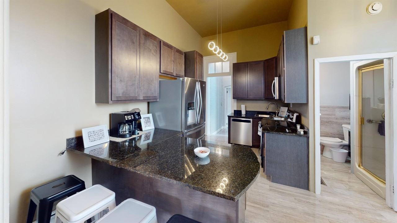 715 Soulard St - Photo 6 of 28