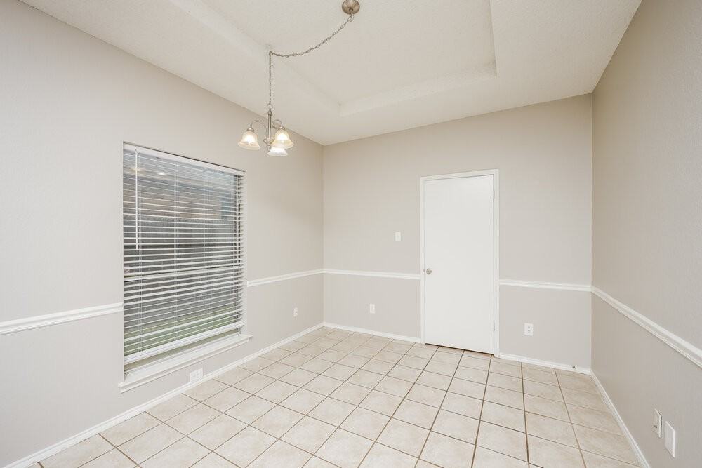 1330 Bogard Ln - Photo 6 of 16