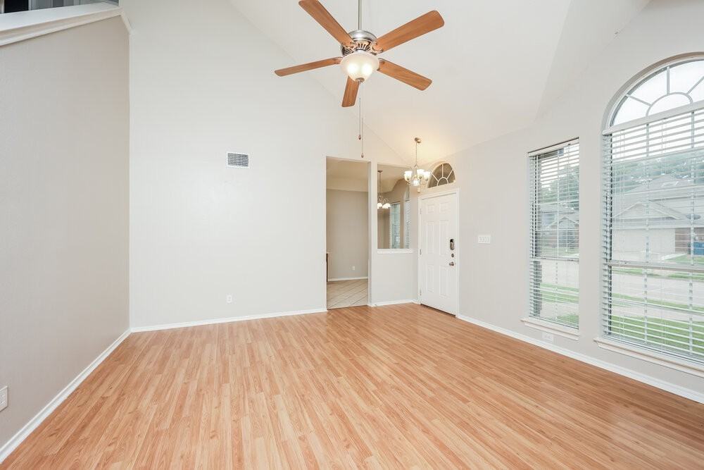 1453 Ridgecreek Dr - Photo 6 of 17