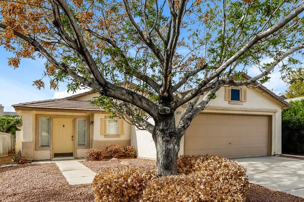 1831 Featherbrook Ave - Photo 3 of 16