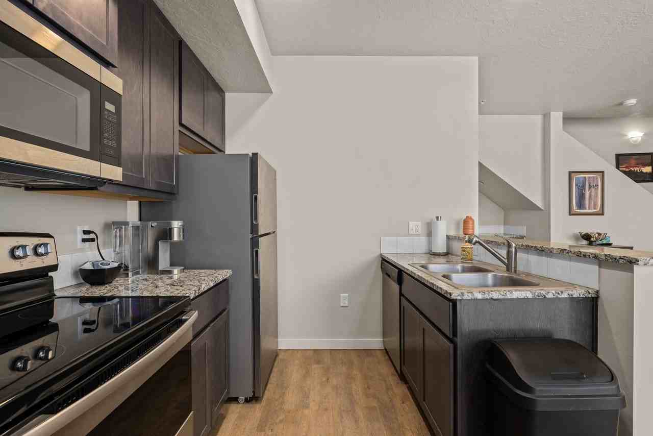 7485 North Lucy Rose Lane #101 - Photo 7 of 44