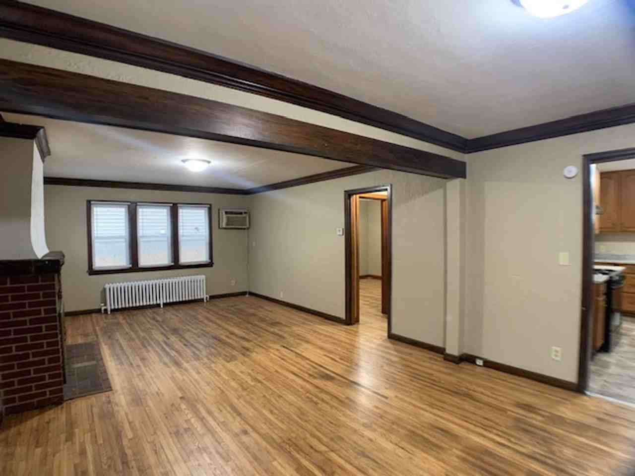 1130 1130 6th St E Street - Photo 7 of 36