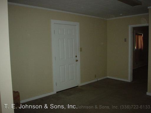 641 Mount Vernon Ave - Photo 3 of 6