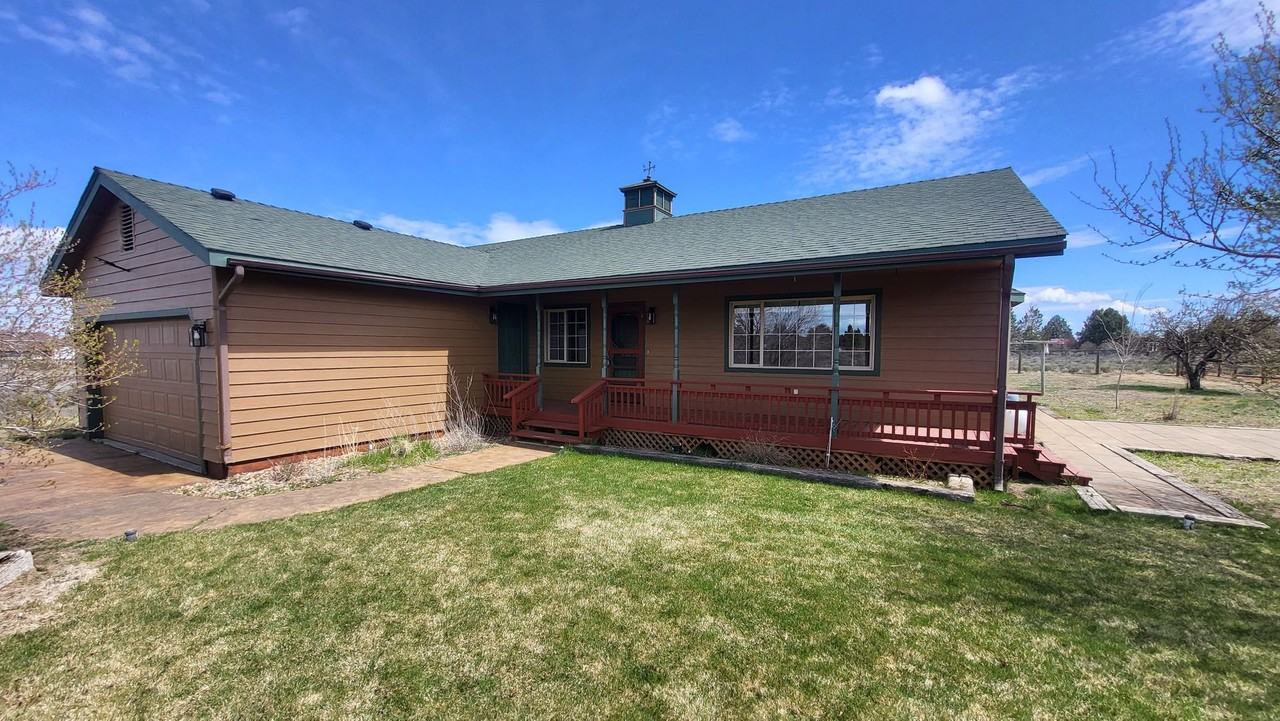 17571 Paladin Dr - Photo 2 of 31