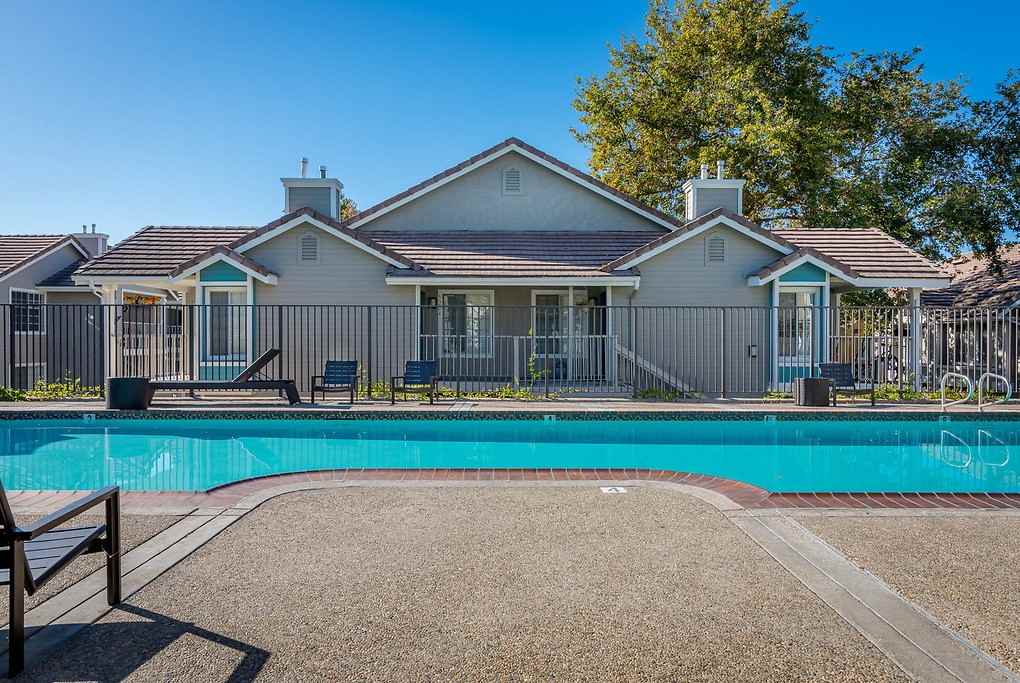 Montanosa - Photo 7 of 69