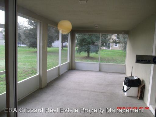 31803 Parkdale Dr - Photo 2 of 11