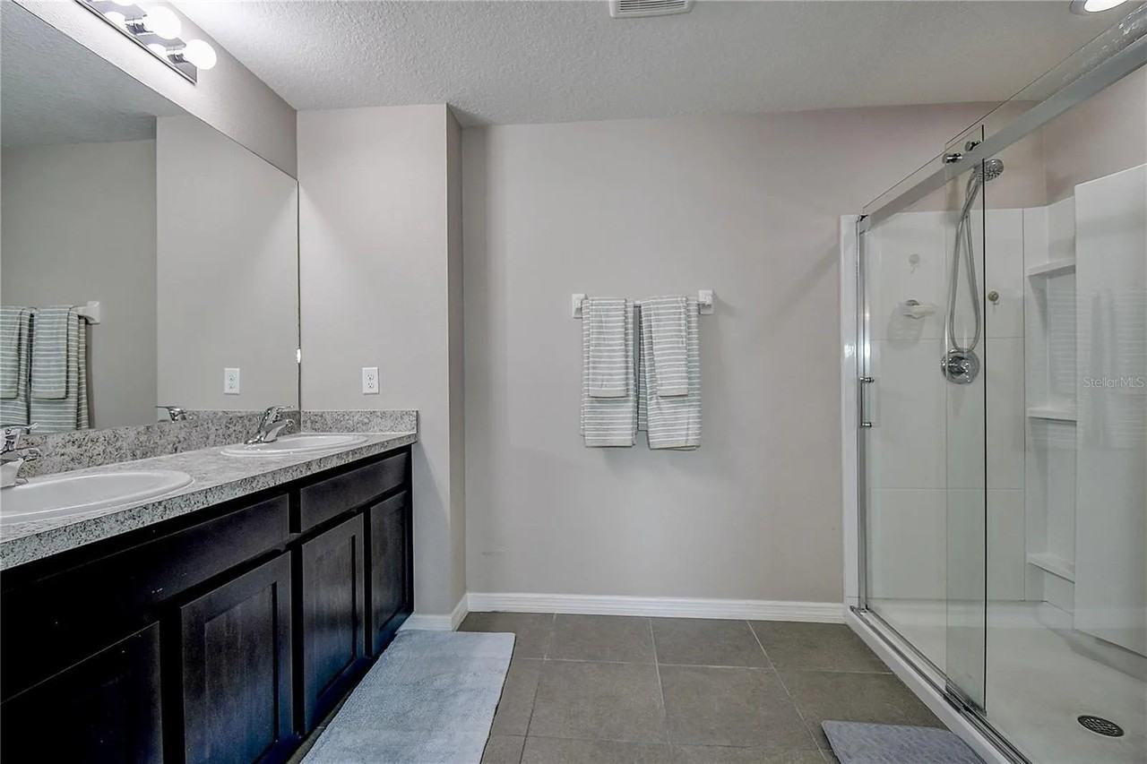 5941 81st Pl N #NA - Photo 3 of 38