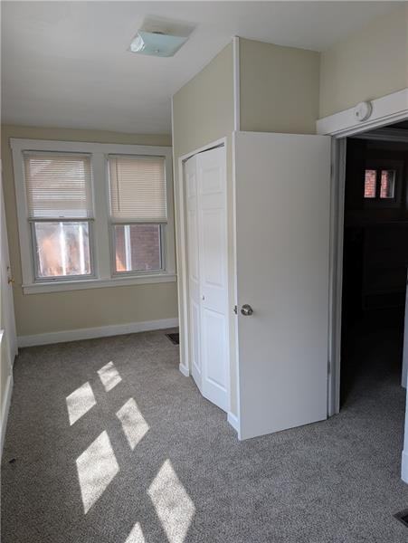 421 Rochelle St - Photo 3 of 8