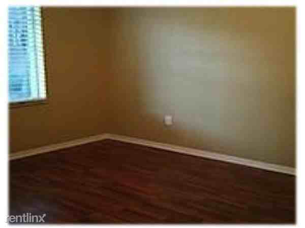 Okeechobee/Vista - Photo 2 of 6