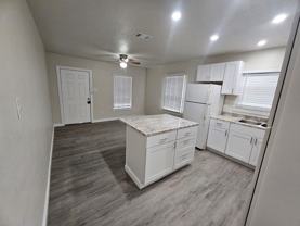 915/917 N. Fitzhugh Ave - Photo 1 of 1