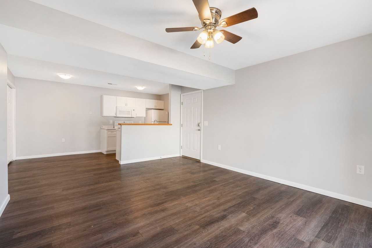 Ozark South Apartments - Photo 5 of 13