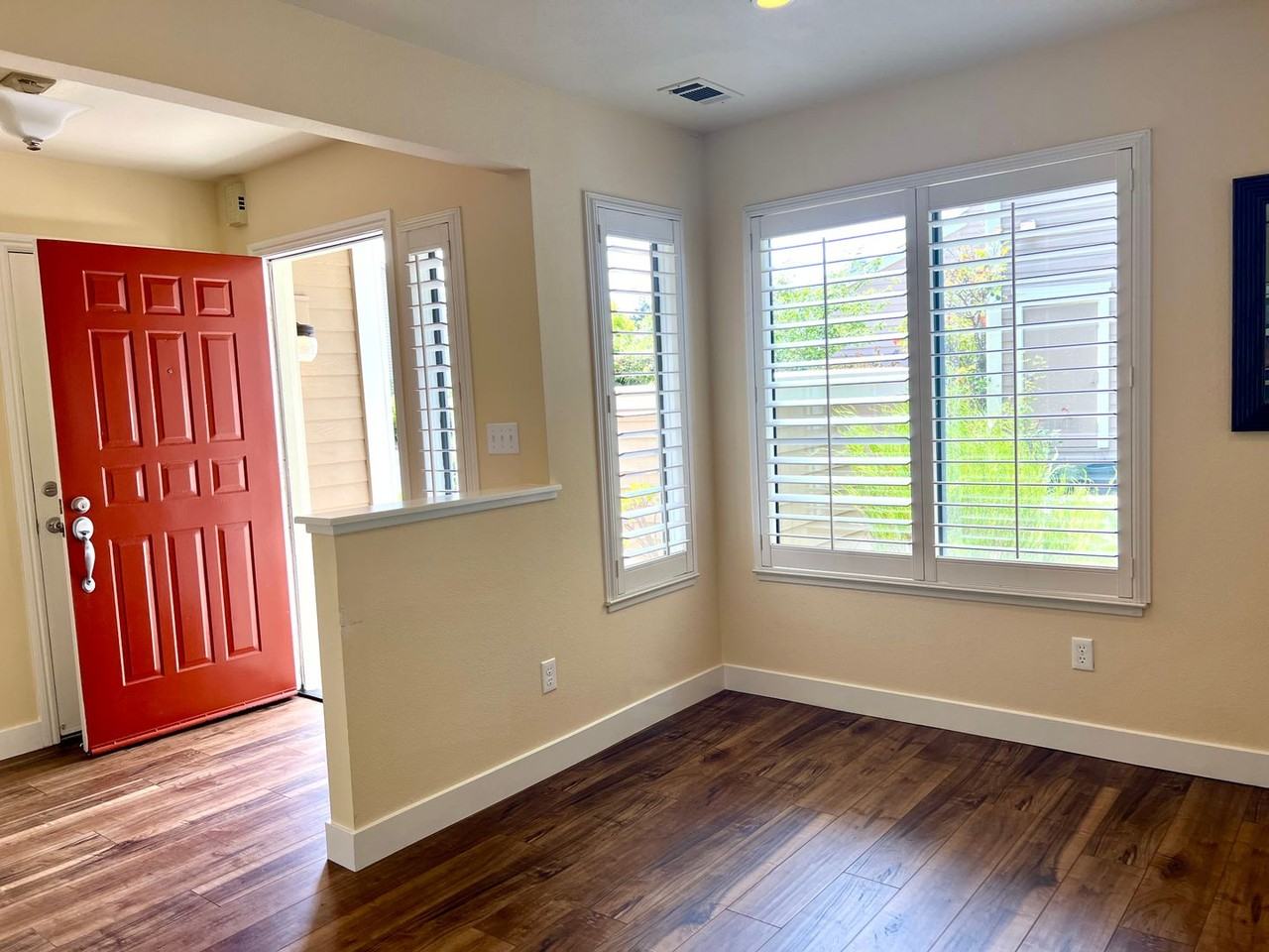 33 Crown Cir - Photo 3 of 33