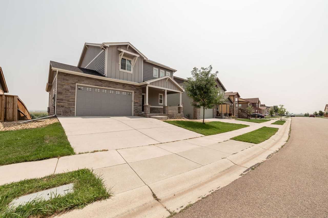 1814 Deep Woods Ln - Photo 4 of 37