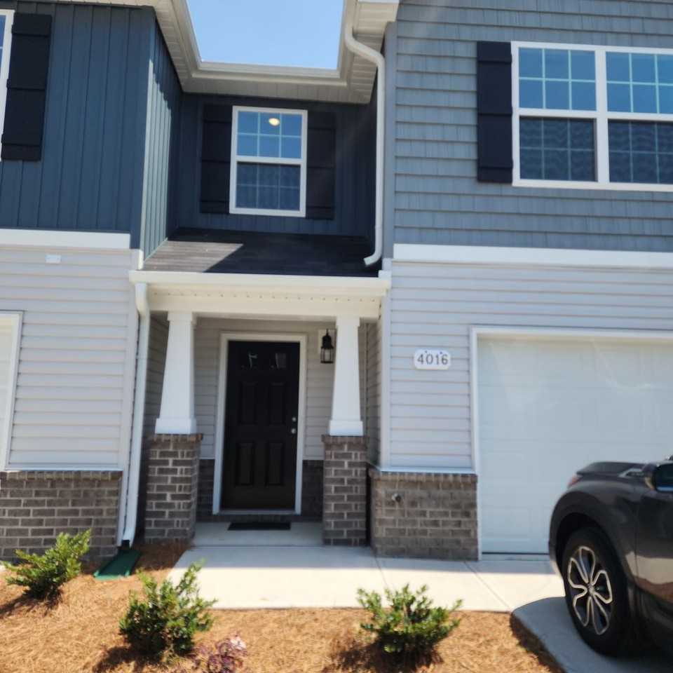 4016 Winding Vine Ln - Photo 2 of 20