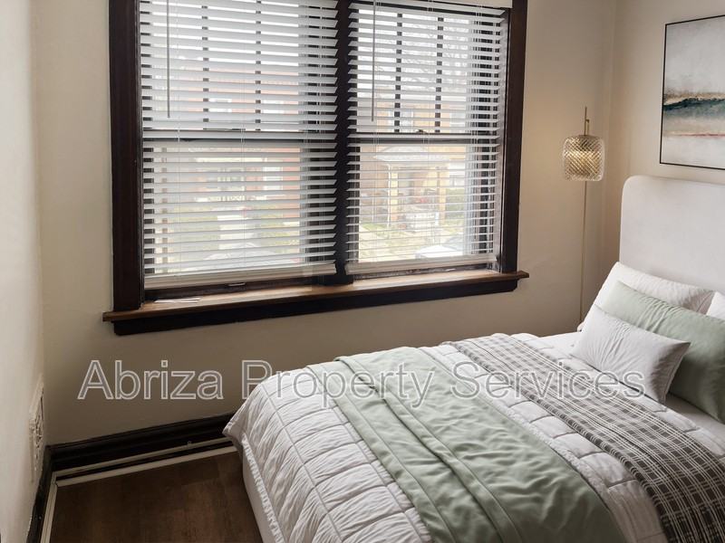 3954 Lexington Ave #1F - Photo 5 of 7