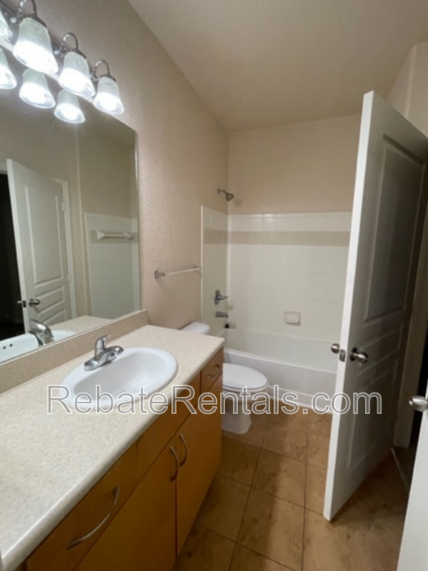 8290 Gate Pkwy W #142 - Photo 4 of 23