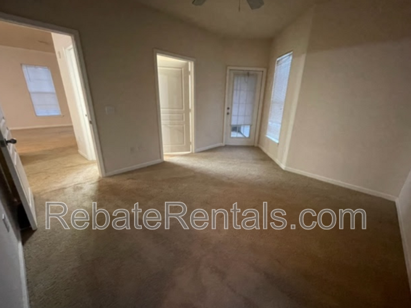 8290 Gate Pkwy W #142 - Photo 5 of 23